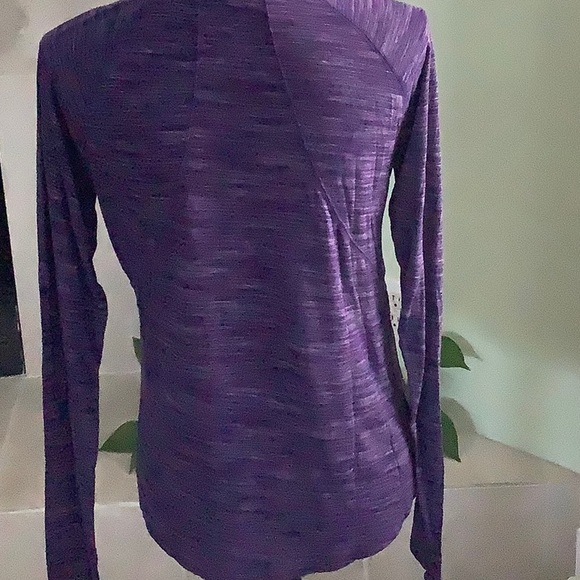 Tek Gear womens long sleeve t-shirt. NWOT, purple. - Picture 2 of 3